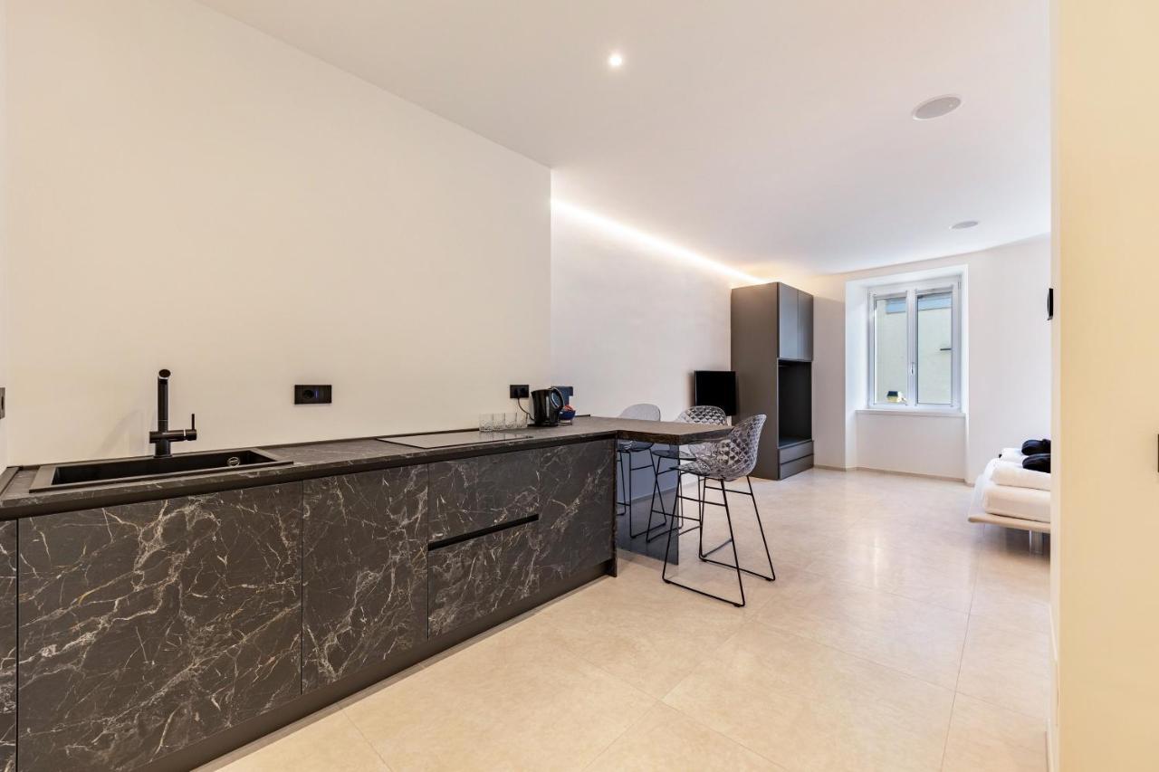 App 203 Palazzo Cavour Appartement Bozen Buitenkant foto
